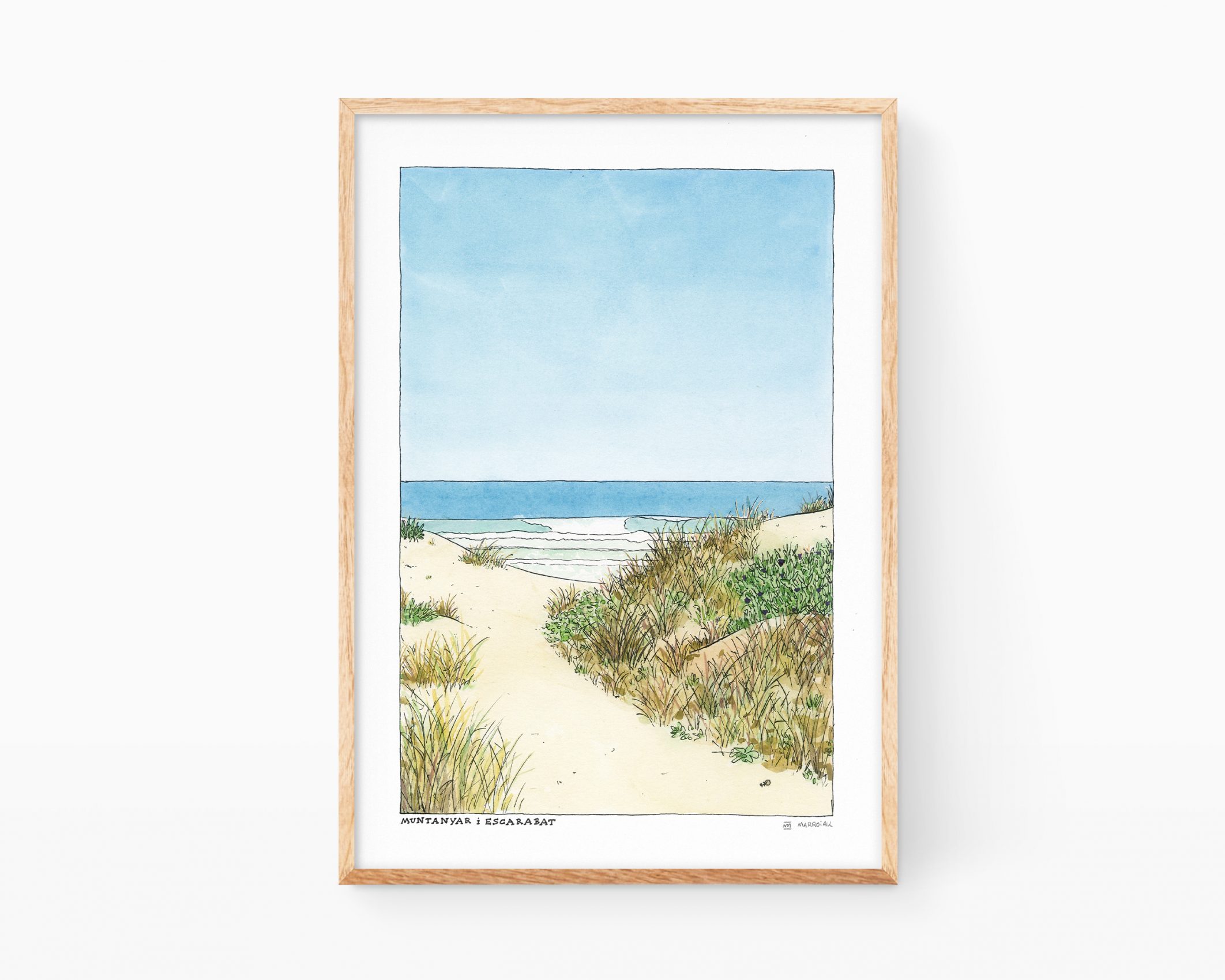 Cuadro decorativo para enmarcar con una ilustración en acuarela de una playa, unas dunas y un escarabajo. La lámina también incluye unas olas, el cielo y arena