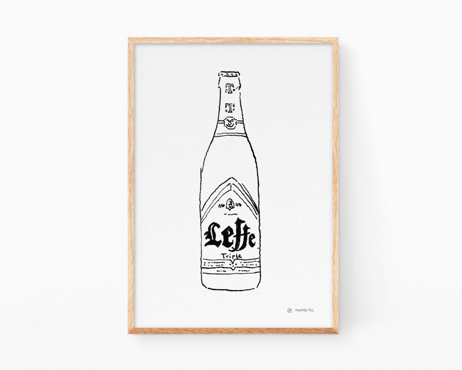 Lámina decorativa en blanco y negro botella cerveza belga Leffe. Cuadros para decoración nórdica y escandinava. Diseño minimalista.