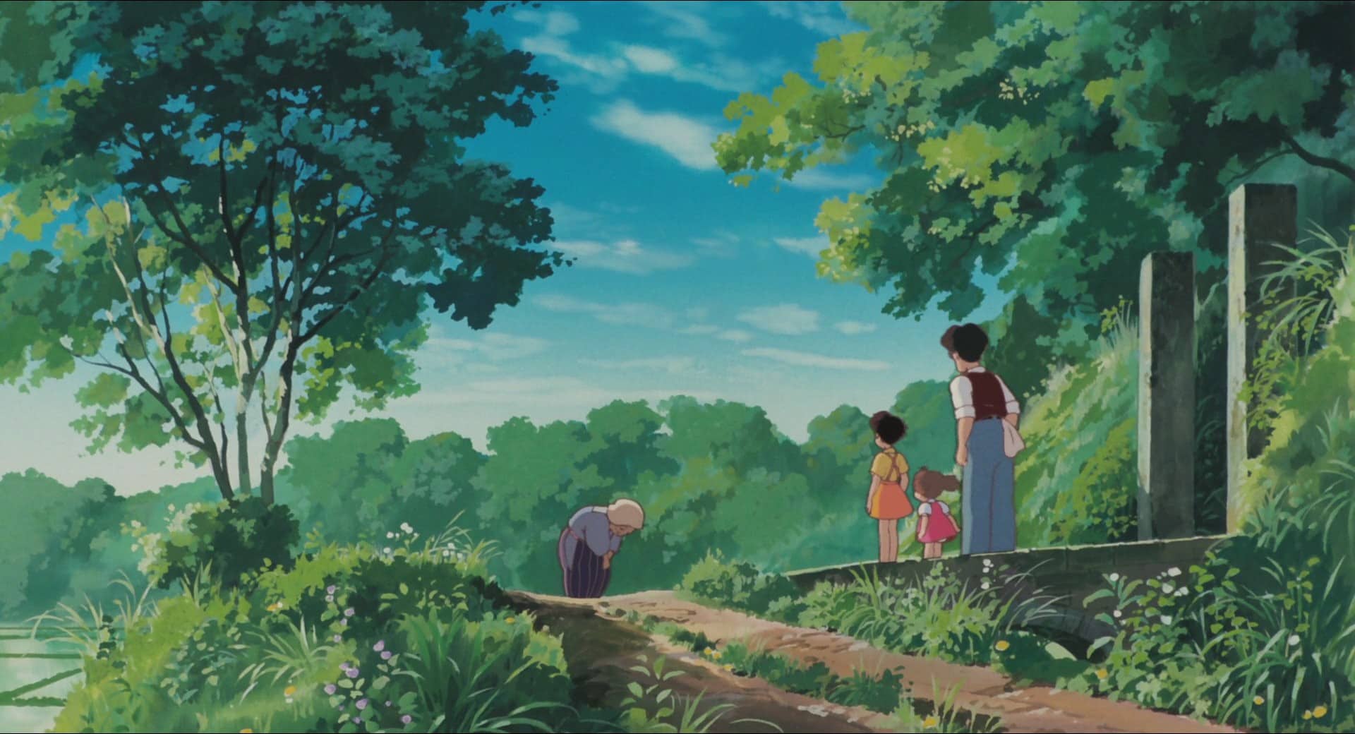 Fragmento fotograma de Totoro película de animación de Studio Ghibli. Paisajes de estilo manga.