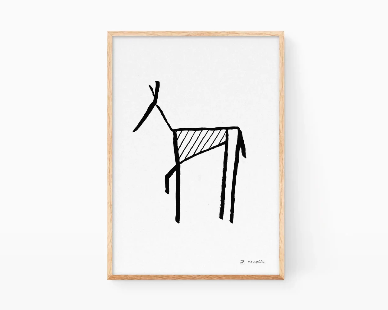 Print con una ilustración de un caballo minimalista dibujado en blanco y negro. Láminas de estilo primitivo y arte rupestre.